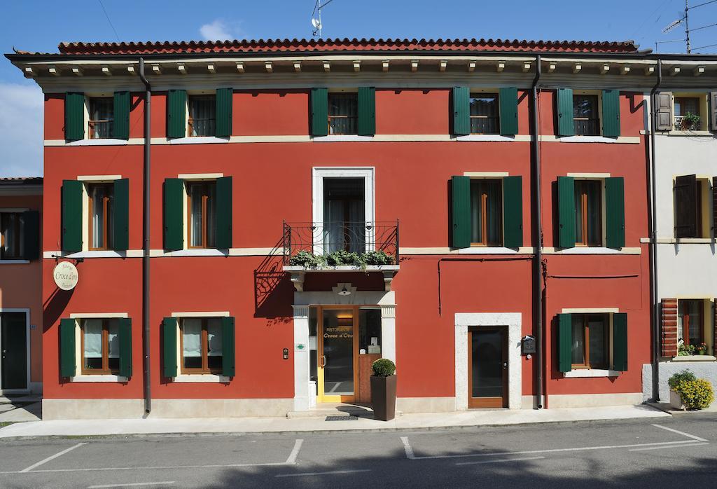 Albergo Croce D'Oro Dolcè Eksteriør billede
